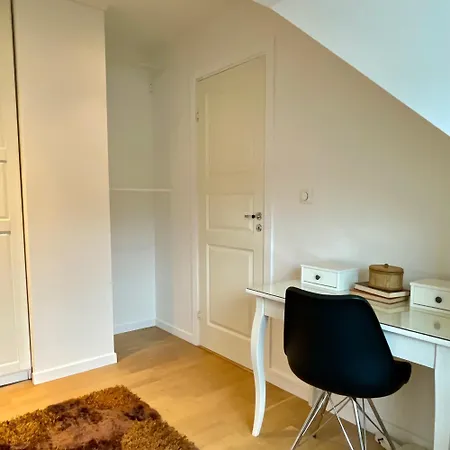 Lovely With A View, Garden And Parking Apartment